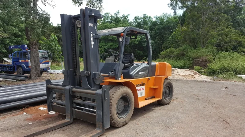 Bezpieczna relokacja maszyn – krok po kroku do profesjonalnego transportu przemysłowego